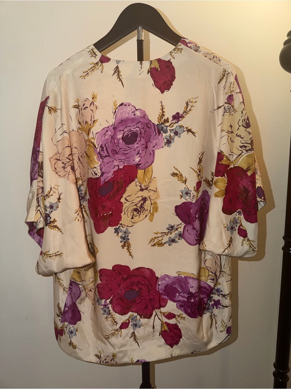 Odille Silk Floral Kimono Top - Picture 9 of 12